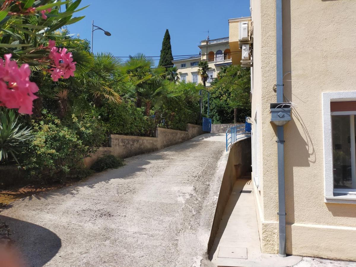 Apartments Ivna Bilek Опатія Екстер'єр фото